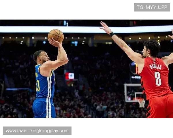 库里三分雨不停落下,勇士却被拖进拉锯局 库里三分雨不停落下,勇士却被拖进拉锯局