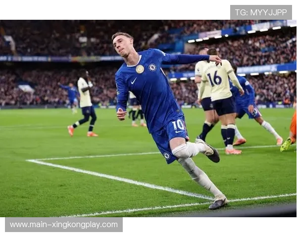 切尔西帕尔默灵巧挑传让杰克逊轻松破门：一场完美的协作